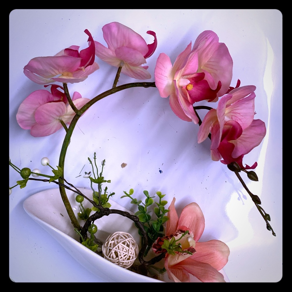 Droopy flowers in ceramic dish home decor